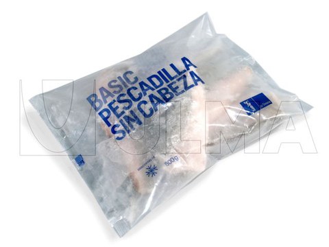 Dikey makinede lamine filmle dondurulmuş balık paketleme