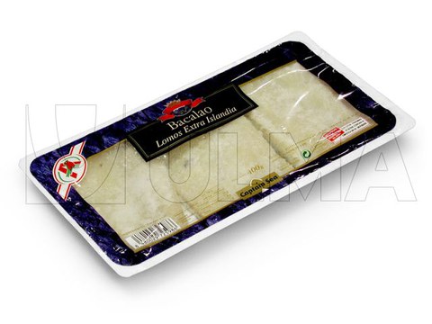 Termoform makinede sert alt filmle balık paketleme