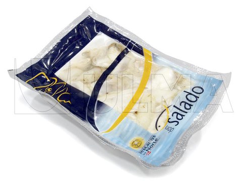 Termoform makinede yumuşak alt filmle balık paketleme