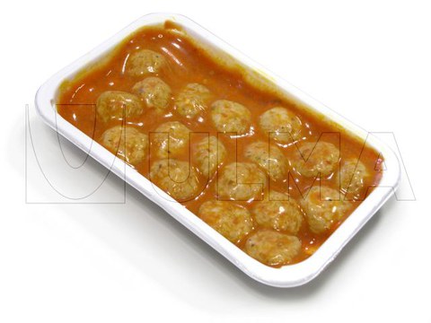 Hazır tabak kapama makinesinde skin pakette et paketleme