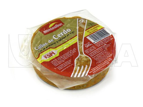 Termoform makinede yumuşak alt filmle pişmiş yemek paketleme