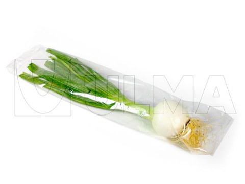 Flowpack makinede taze soğan paketleme