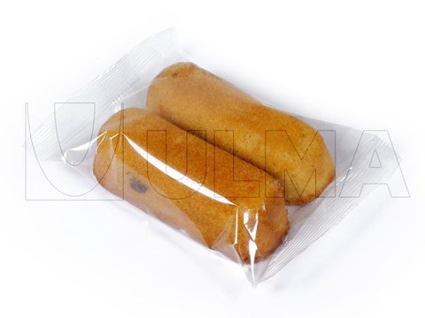 Flowpack makinede çikolatalı atıştırmalık paketleme