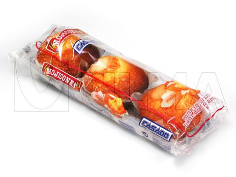 Flowpack makinede mini kek paketleme