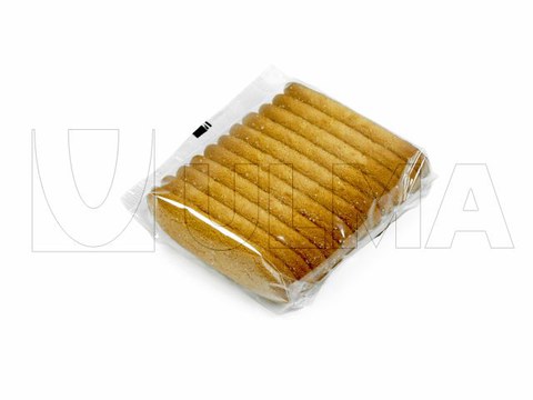 Flowpack makinede bisküvi paketleme