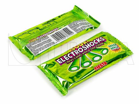 Flowpack makinede meyan kökü şekerlemesi paketleme